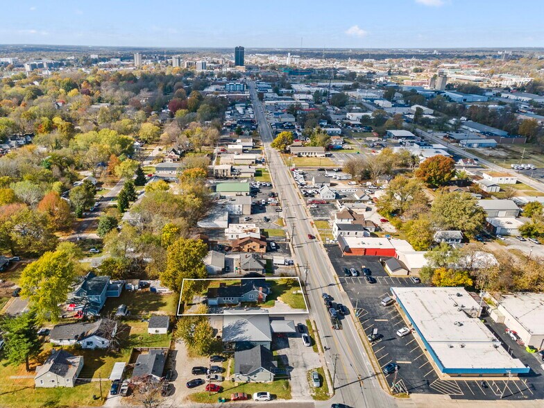 More Photos Of 1658 Saint Louis St, Springfield Office For Lease