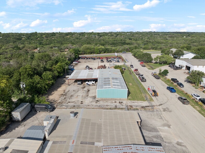 More Photos Of 100 Pecan Dr, Schertz Service For Sale