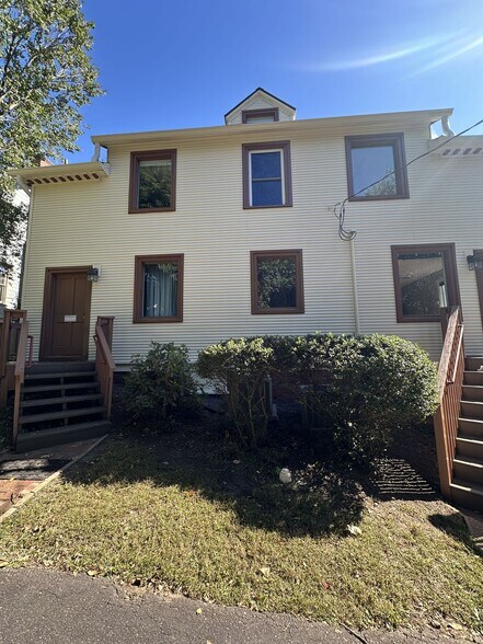 More Photos Of 93 Church St, Asheville Office For Lease