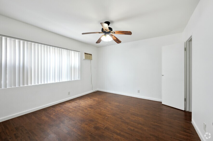 More Photos Of 7550 Fountain Ave, West Hollywood Apartments For Sale