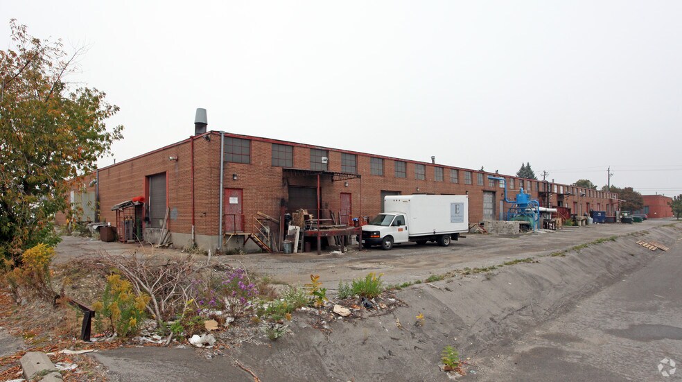 More Photos Of 125 Martin Ross Ave, Toronto Manufacturing For Lease