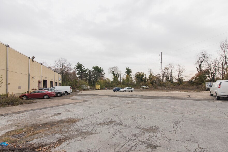 More Photos Of 5331 N 10th St, Philadelphia Warehouse For Lease