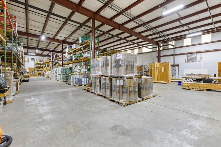 More Photos Of 1356 Bennett Dr, Longwood Distribution For Sale