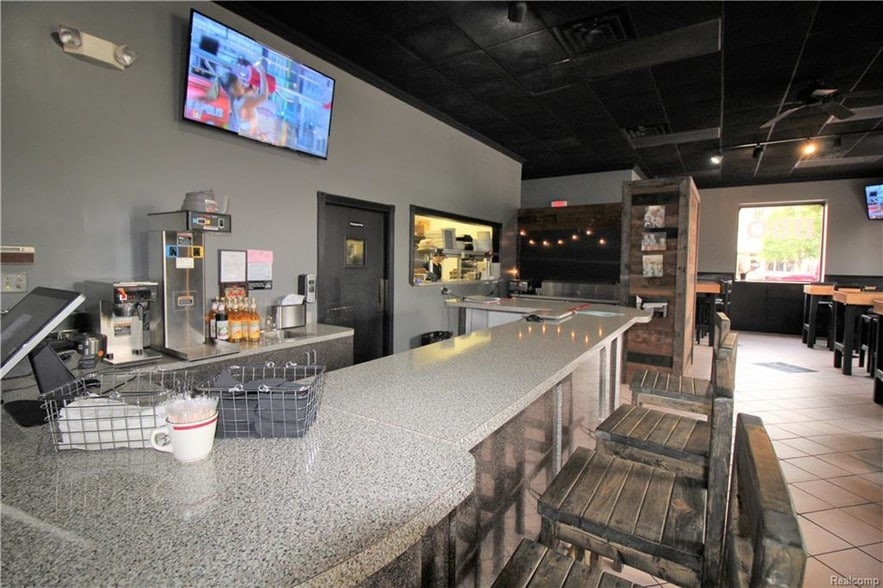 More Photos Of 107 S Main St, Almont Restaurant For Lease