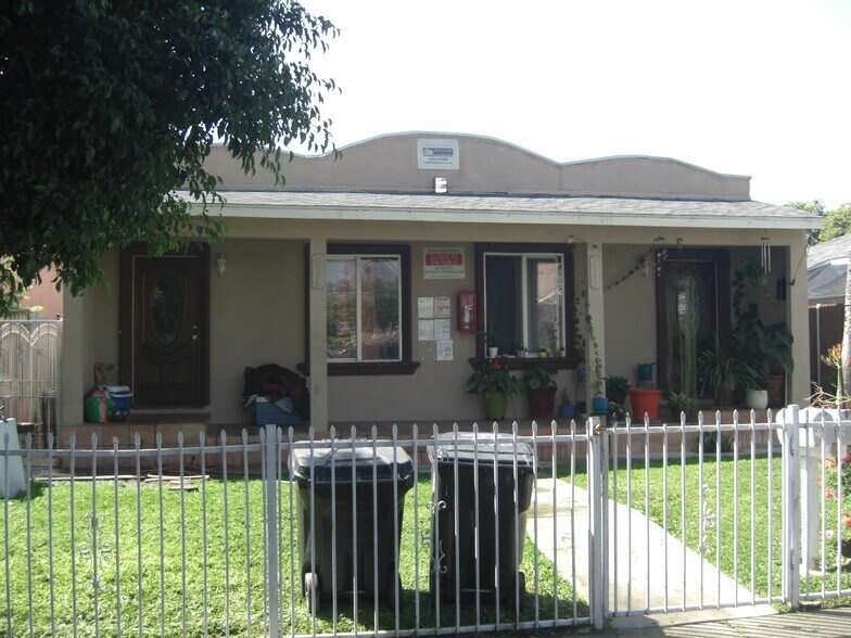 More Photos Of 632 E 85th St, Los Angeles Apartments For Sale