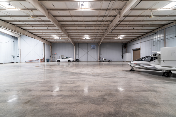 Primary Photo Of 2007 Flightway Dr, Atlanta Airplane Hangar For Sale