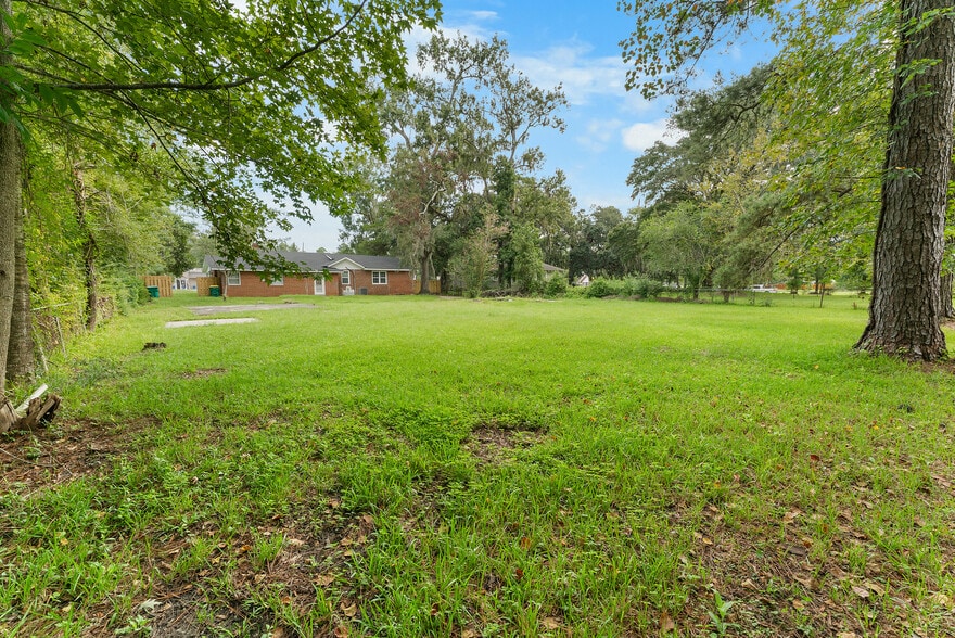 More Photos Of 2605 US Highway 80 W, Savannah Office For Sale