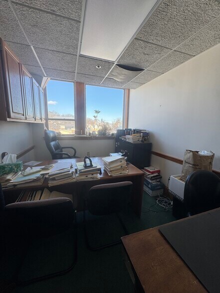 More Photos Of 22 Mill St, Arlington Medical For Sale