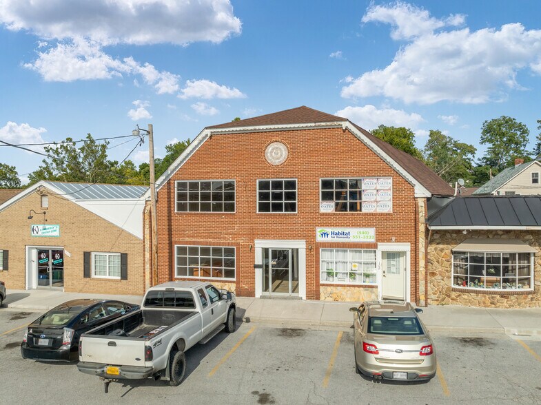 Primary Photo Of 111 Water St, Front Royal Loft Creative Space For Lease