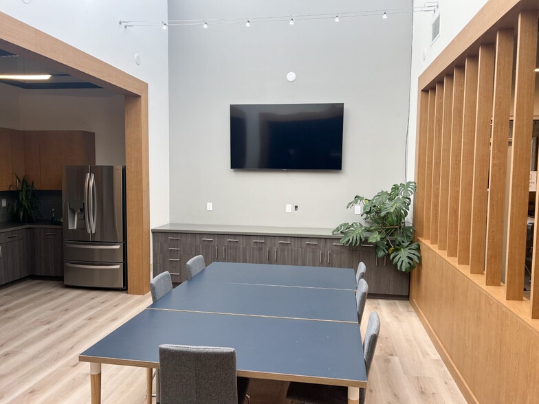 More Photos Of 55-65 N University Ave, Provo Office For Lease