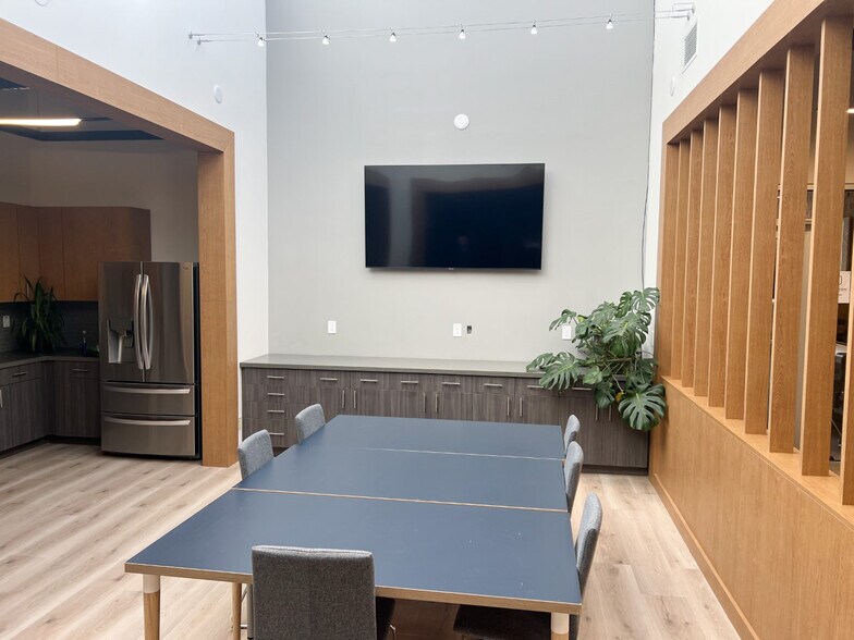 More Photos Of 55-65 N University Ave, Provo Office For Lease