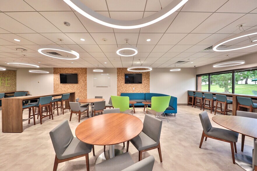 More Photos Of 3040 US Highway 22, Branchburg Office For Lease