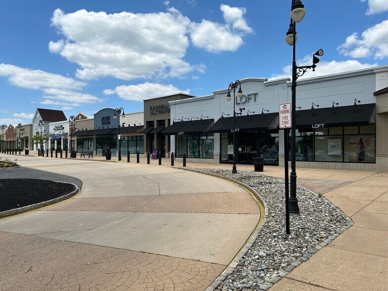 More Photos Of State Route 38 @ Briggs Rd, Mount Laurel Unknown For Lease