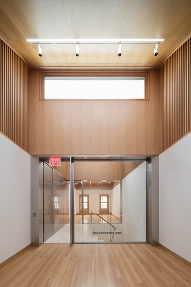 More Photos Of 26 E 78th St, New York Office For Lease