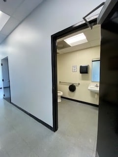 More Photos Of 2161 Northwoods Blvd, North Charleston Auto Repair For Lease
