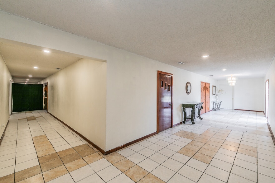 More Photos Of 5007 Ivy Ln, Dallas Religious Facility For Sale