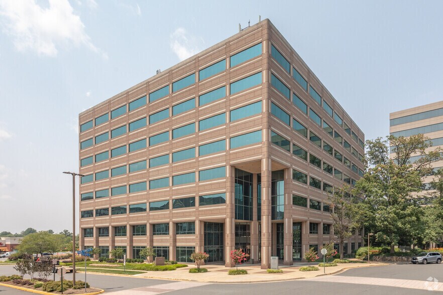 2650 Park Tower Dr, Merrifield, VA 22180 Office For Lease