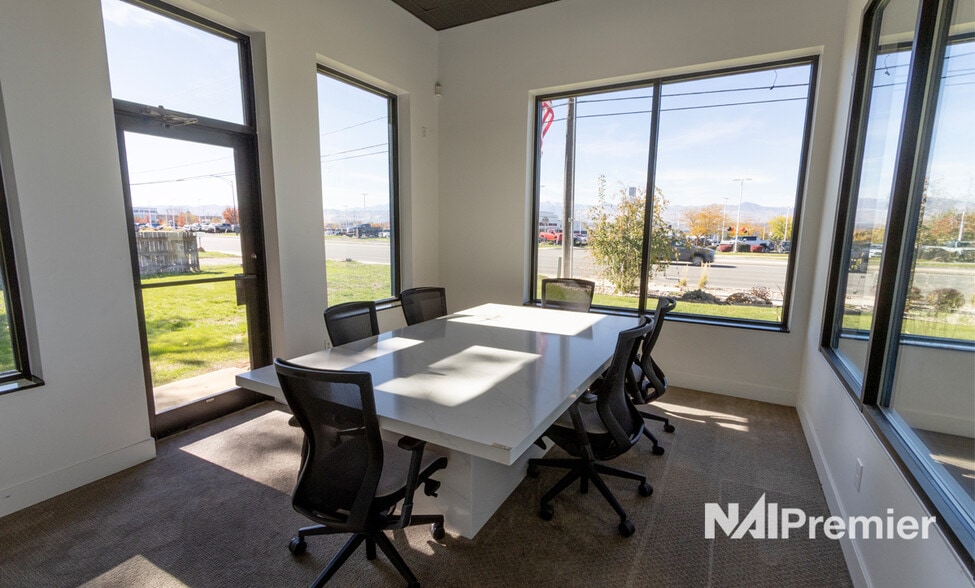 More Photos Of 10763 S State St, Sandy Freestanding For Lease