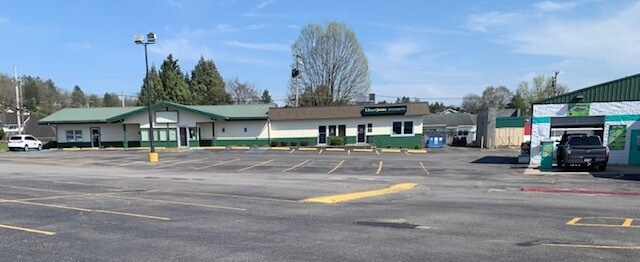 More Photos Of 1228 Country Club Rd, Fairmont Unknown For Lease