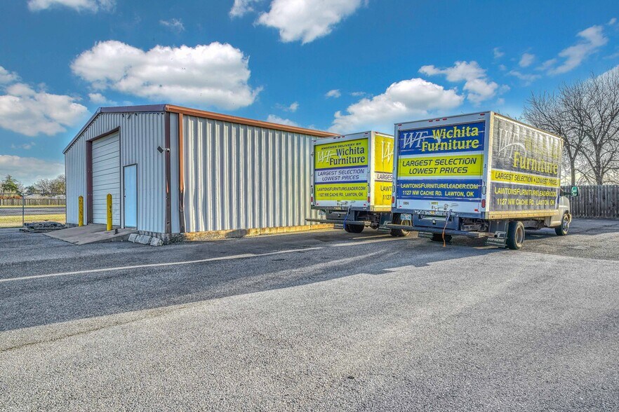 More Photos Of 1127 NW Cache Rd, Lawton General Retail For Sale