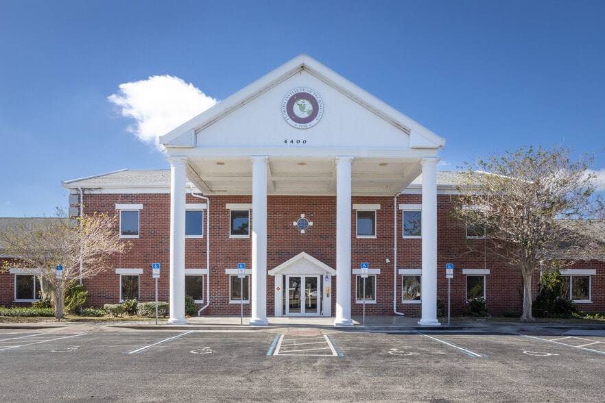 More Photos Of 4400 Dixie Hwy NE, Palm Bay Schools For Sale