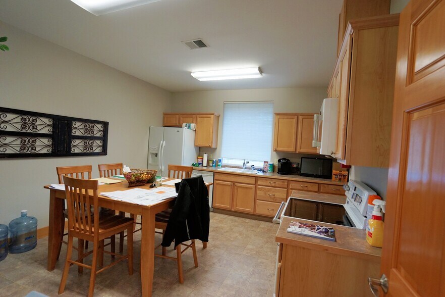 2410 Terrace Heights Dr, Yakima, WA 98901 Office For Lease