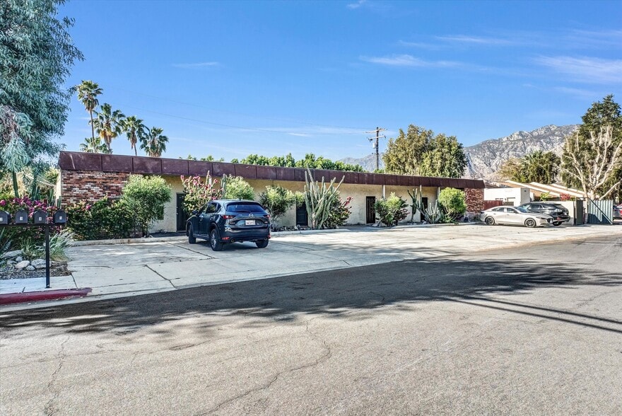 More Photos Of 3737 E Calle De Carlos, Palm Springs Apartments For Sale