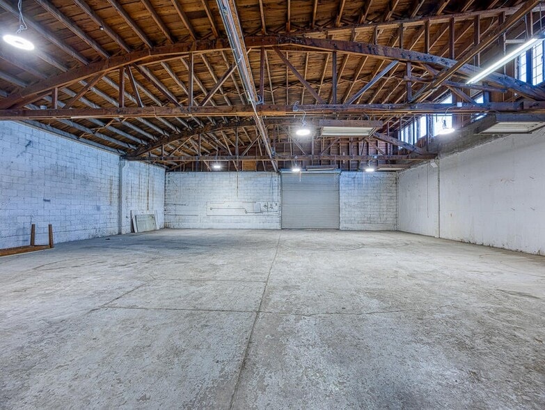 More Photos Of 310 Market St, Klamath Falls Warehouse For Sale