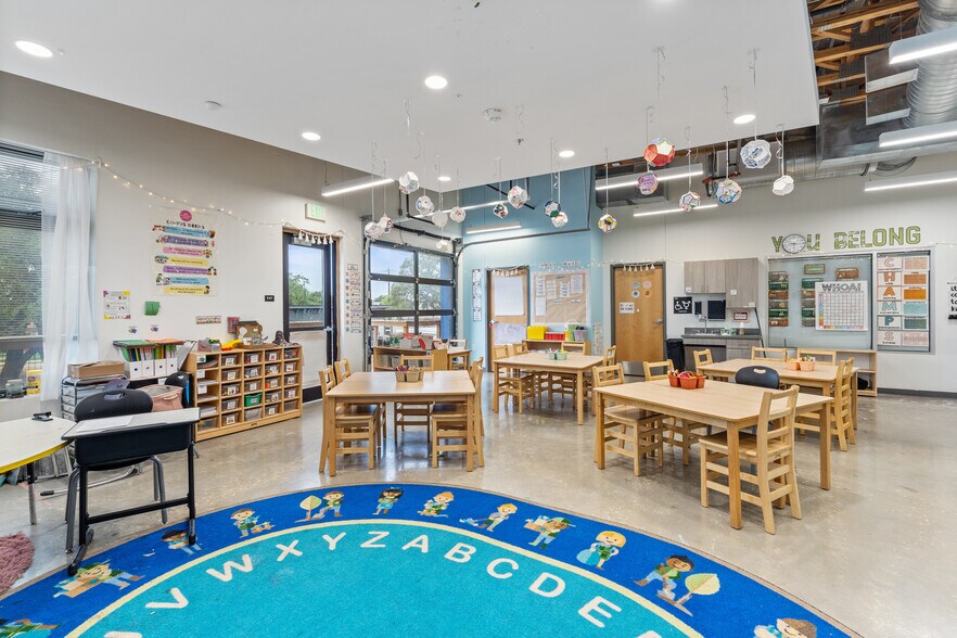 More Photos Of 5818 NW Loop 410, San Antonio Schools For Lease