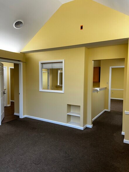 More Photos Of 140 E Butler Ave, Chalfont Office For Sale