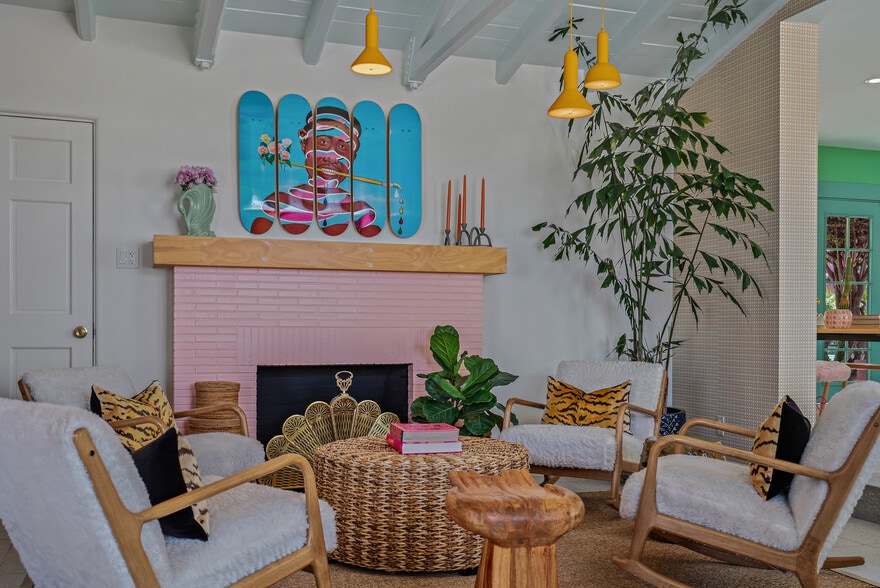 More Photos Of 555 S Warm Sands Dr, Palm Springs Hotel For Sale