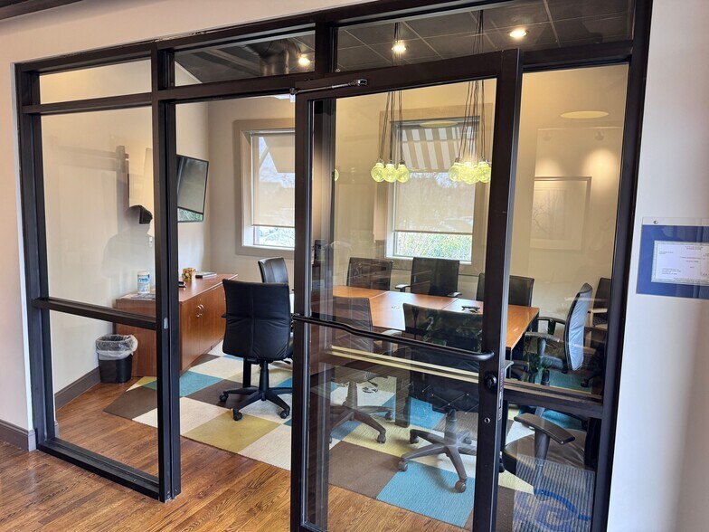 More Photos Of 118 S Pendleton St, Easley Freestanding For Lease