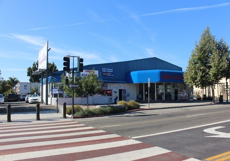 More Photos Of 20845 Wilbeam Ave, Castro Valley Freestanding For Sale