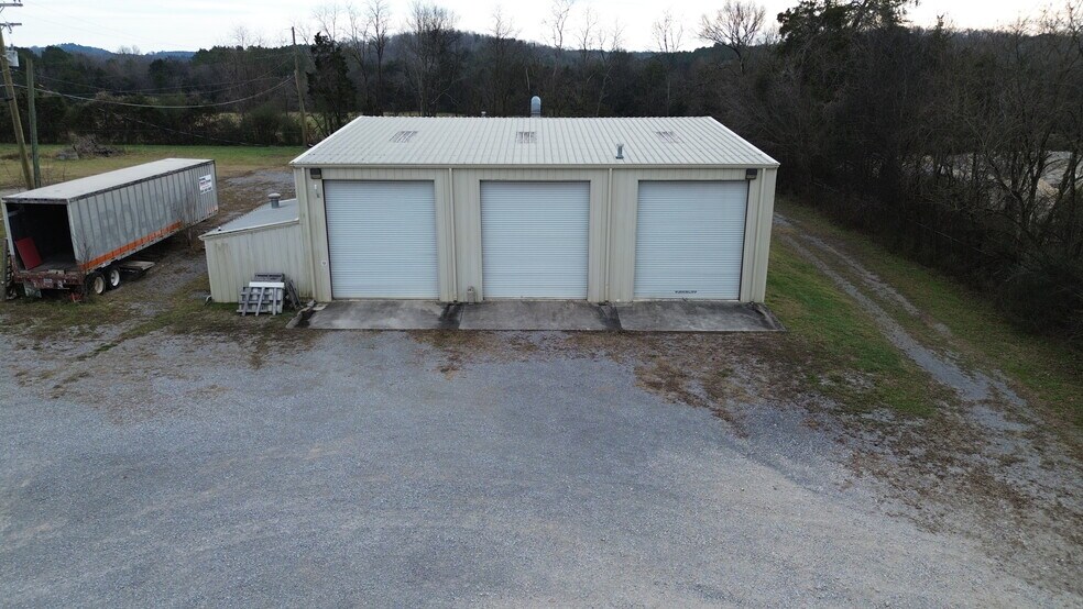 More Photos Of 185 Industrial Dr, Chickamauga Industrial For Sale