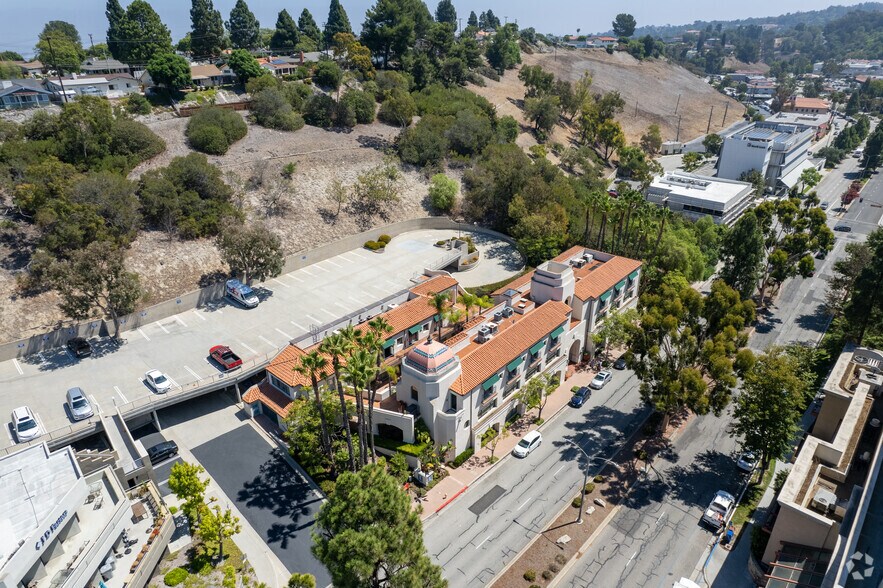 More Photos Of 550 Silver Spur Rd, Rancho Palos Verdes Office For Lease