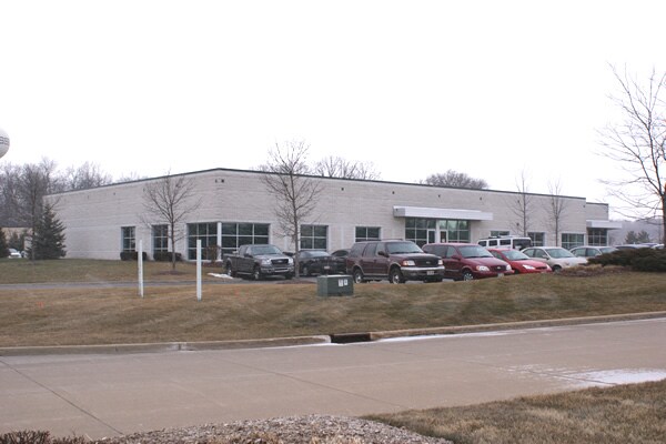 More Photos Of N56W24879 N Corporate Cir, Sussex Light Distribution For Sale