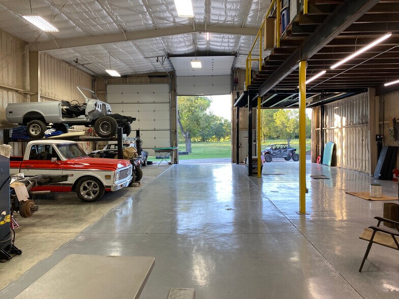 More Photos Of 5350 County Road 406, Grandview Industrial For Lease