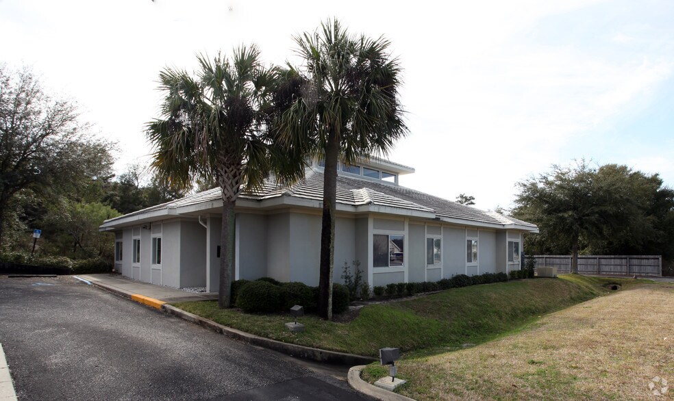 More Photos Of 135 Benning St, Destin Office For Lease