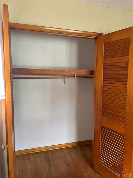 More Photos Of 405 N Main St, Georgetown Apartments For Sale