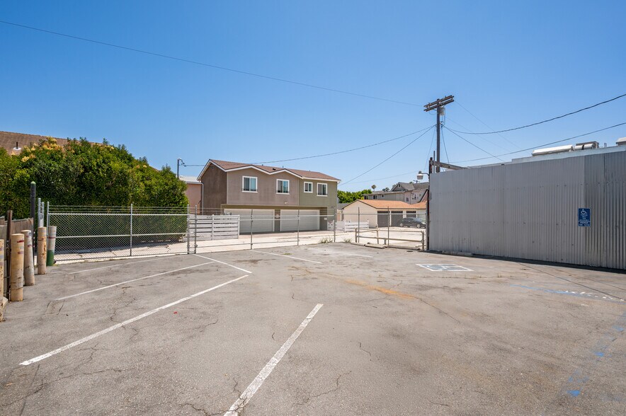 More Photos Of 1908 S Pacific Ave, San Pedro Restaurant For Sale