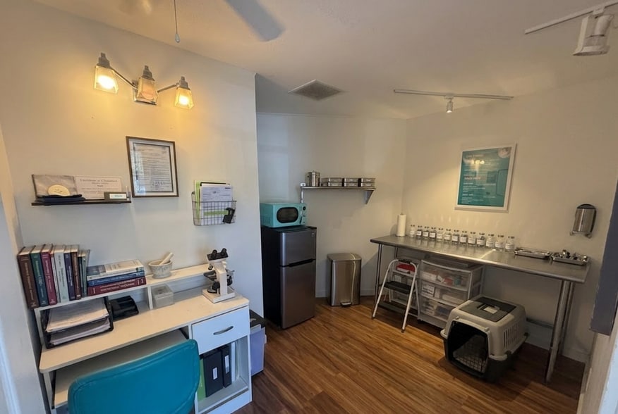 More Photos Of 1000-1010 Torrey Pines Rd, La Jolla Storefront For Lease