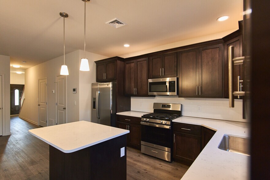 More Photos Of 6645 Stein Way, Macungie Apartments For Sale