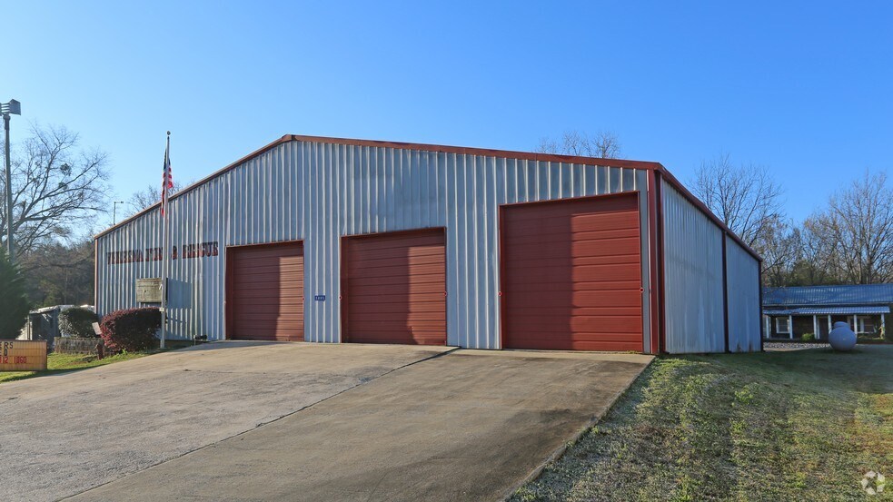 Primary Photo Of 3985 US Highway 31, Verbena Police Fire Station For Sale