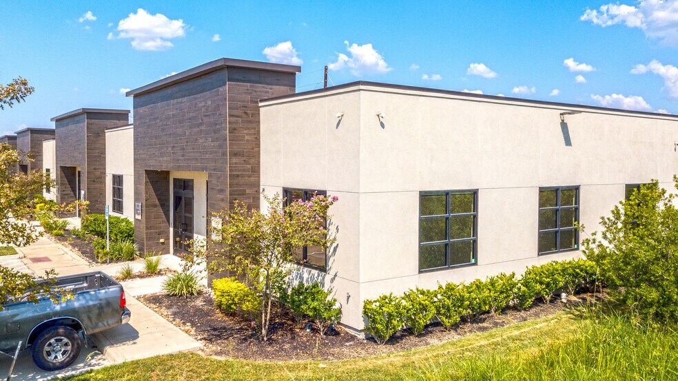 More Photos Of 8118 Fry Rd, Cypress Office For Lease