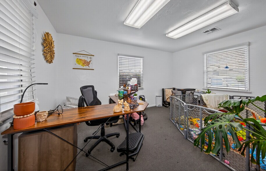 More Photos Of 31650 Dunlap Blvd, Yucaipa Office For Sale
