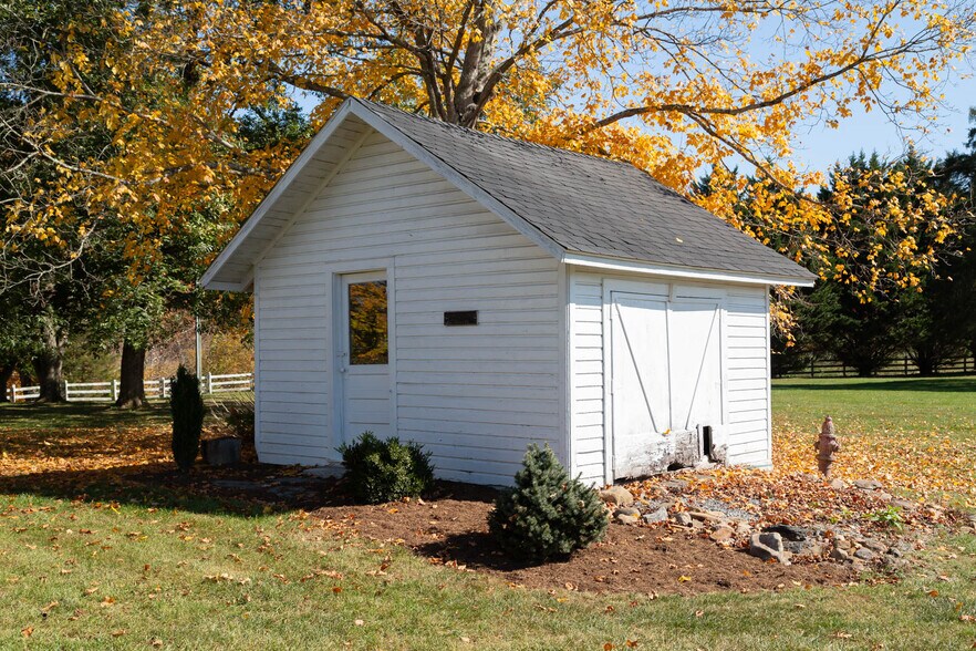 More Photos Of 4301 Longdale Furnace Rd, Clifton Forge Lodge Meeting Hall For Sale