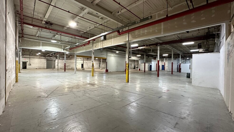 More Photos Of 1727-1801 Union Blvd, Allentown Warehouse For Lease