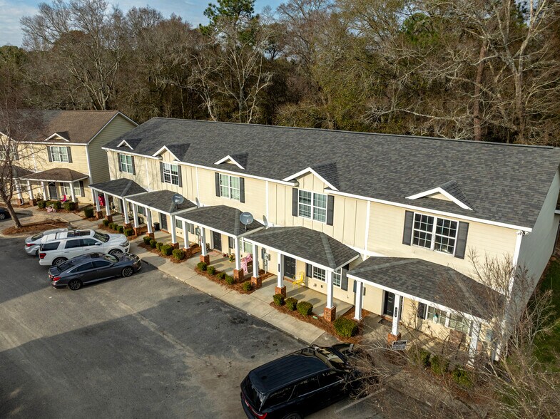 More Photos Of 615 Glade Fern Way, Tifton Apartments For Sale