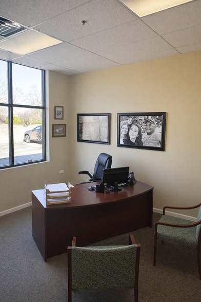 More Photos Of 7320 S Madison St, Willowbrook Flex For Sale