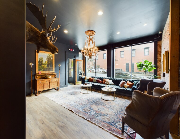 More Photos Of 220 6th St, Wallace Restaurant For Sale